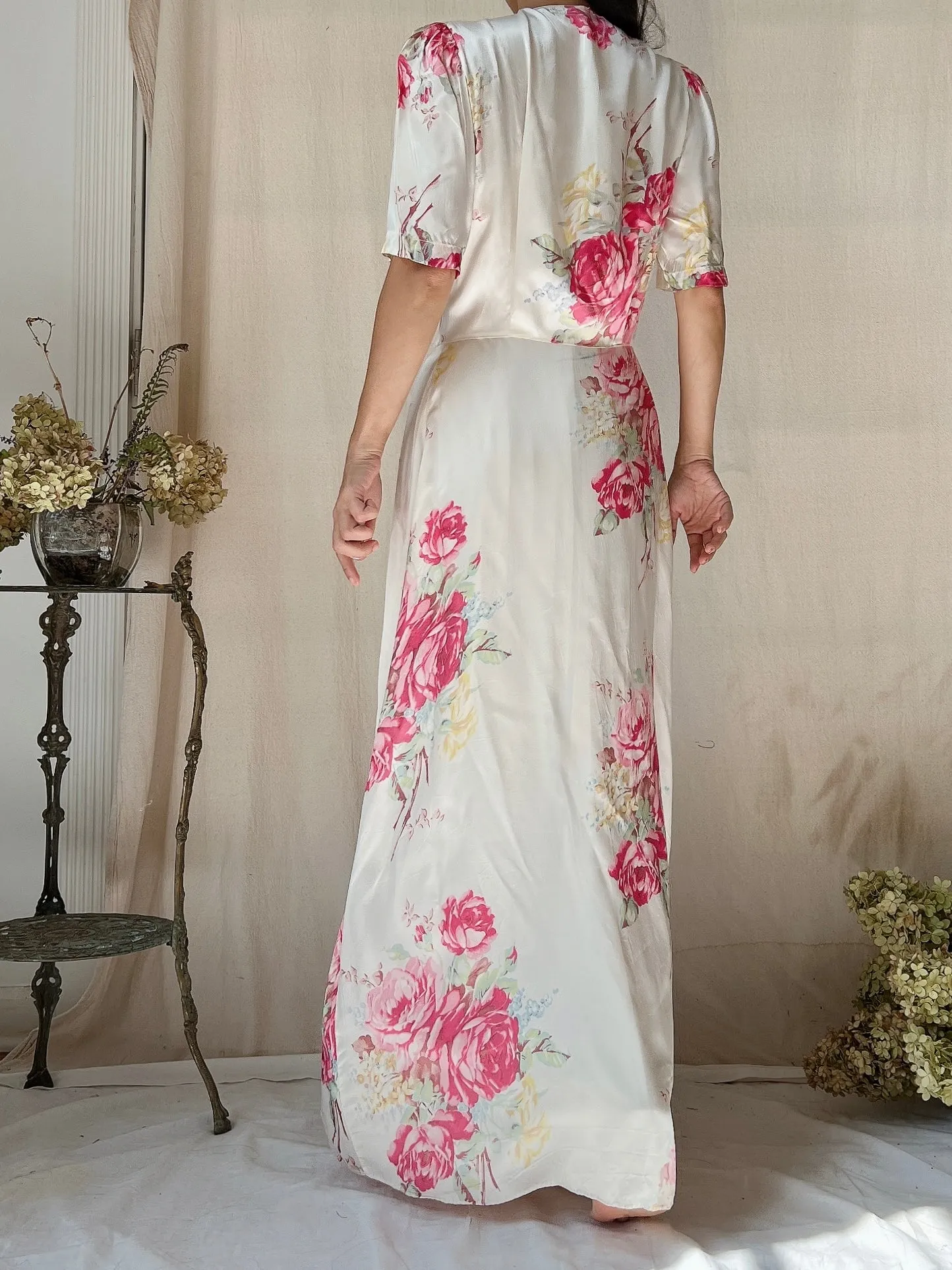 1930s Satin Roses Dressing Gown - S