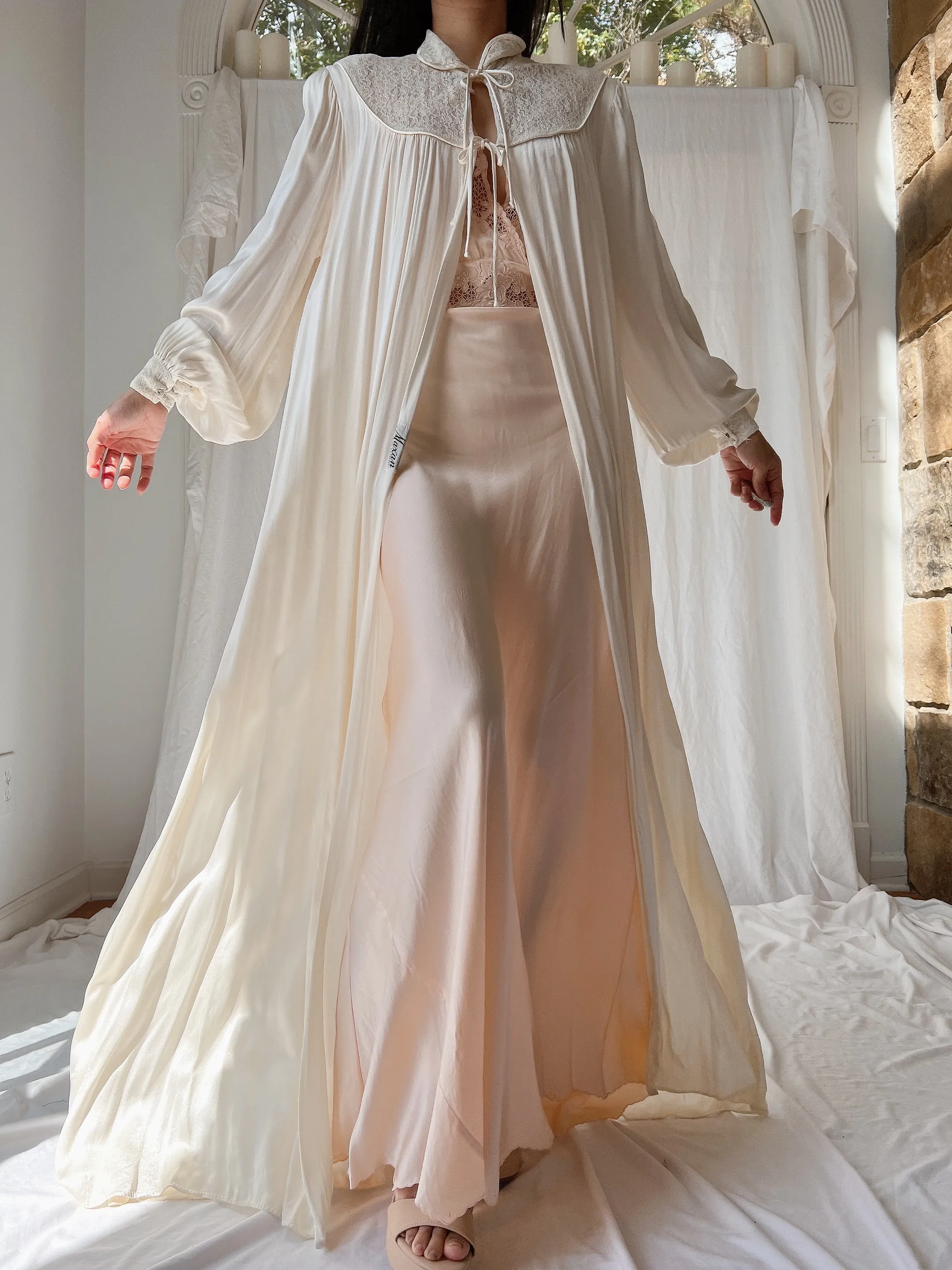 1940s Satin Dressing Gown - M