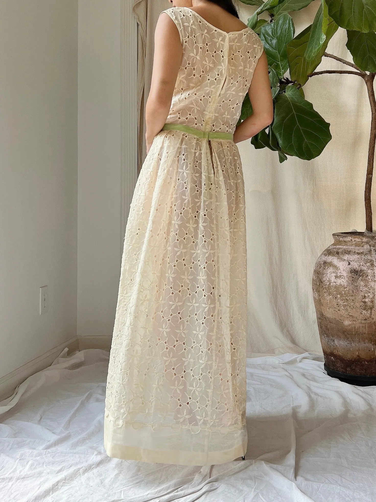 1960s Sheer Organdy Embroidered Dress - M