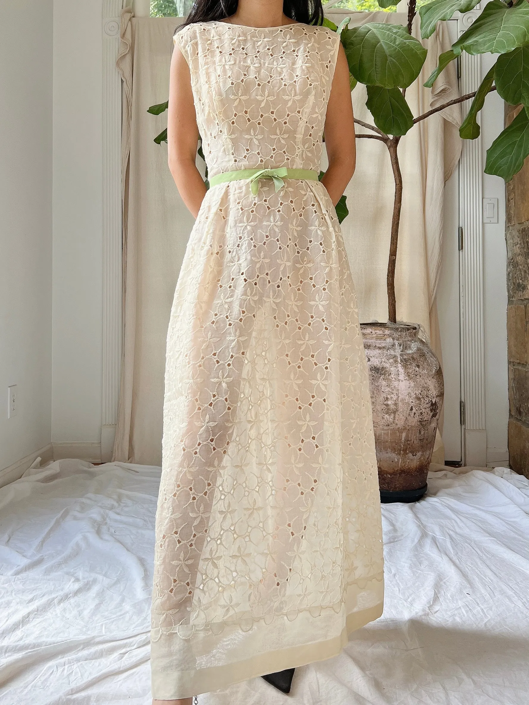 1960s Sheer Organdy Embroidered Dress - M