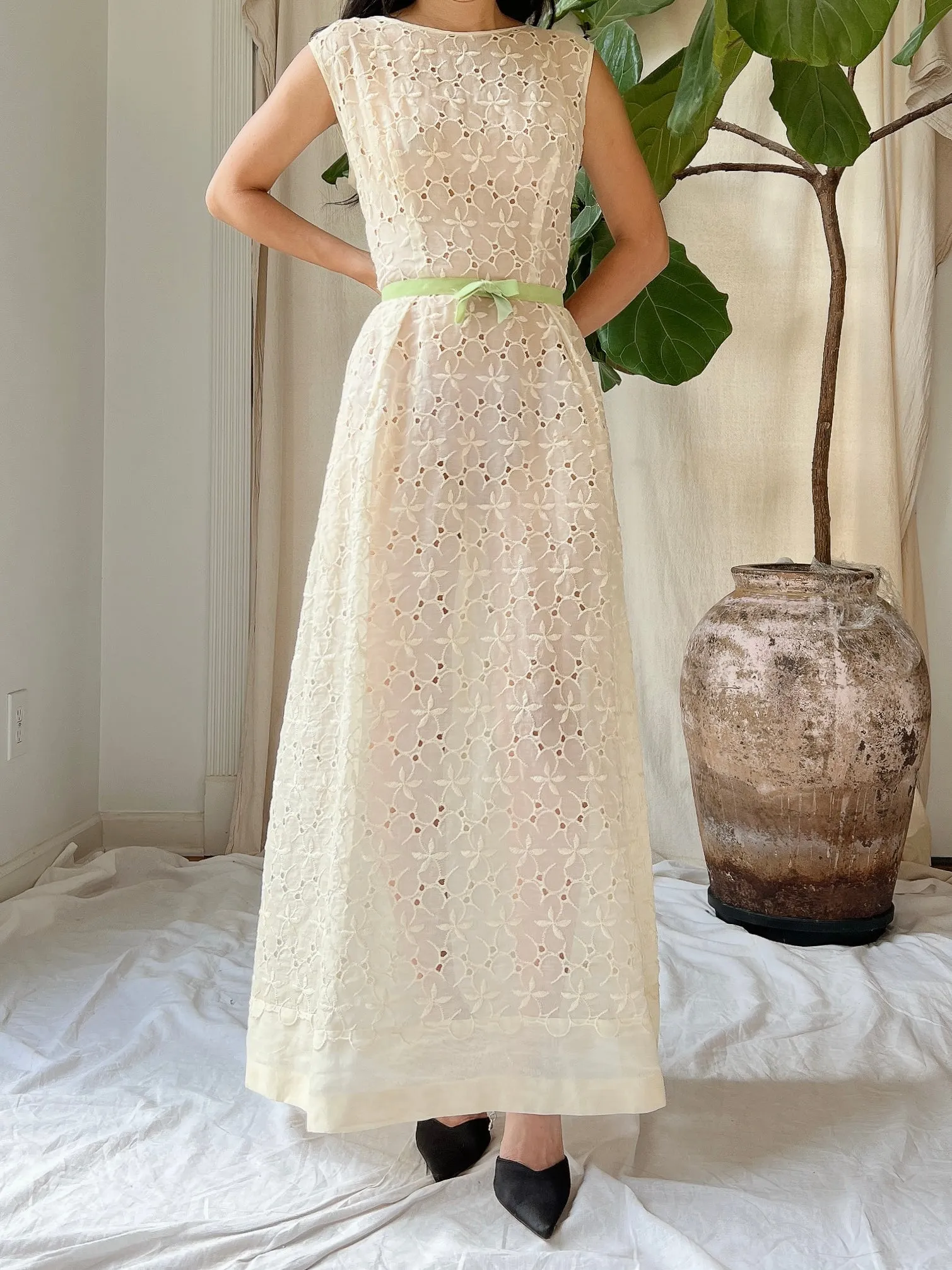 1960s Sheer Organdy Embroidered Dress - M