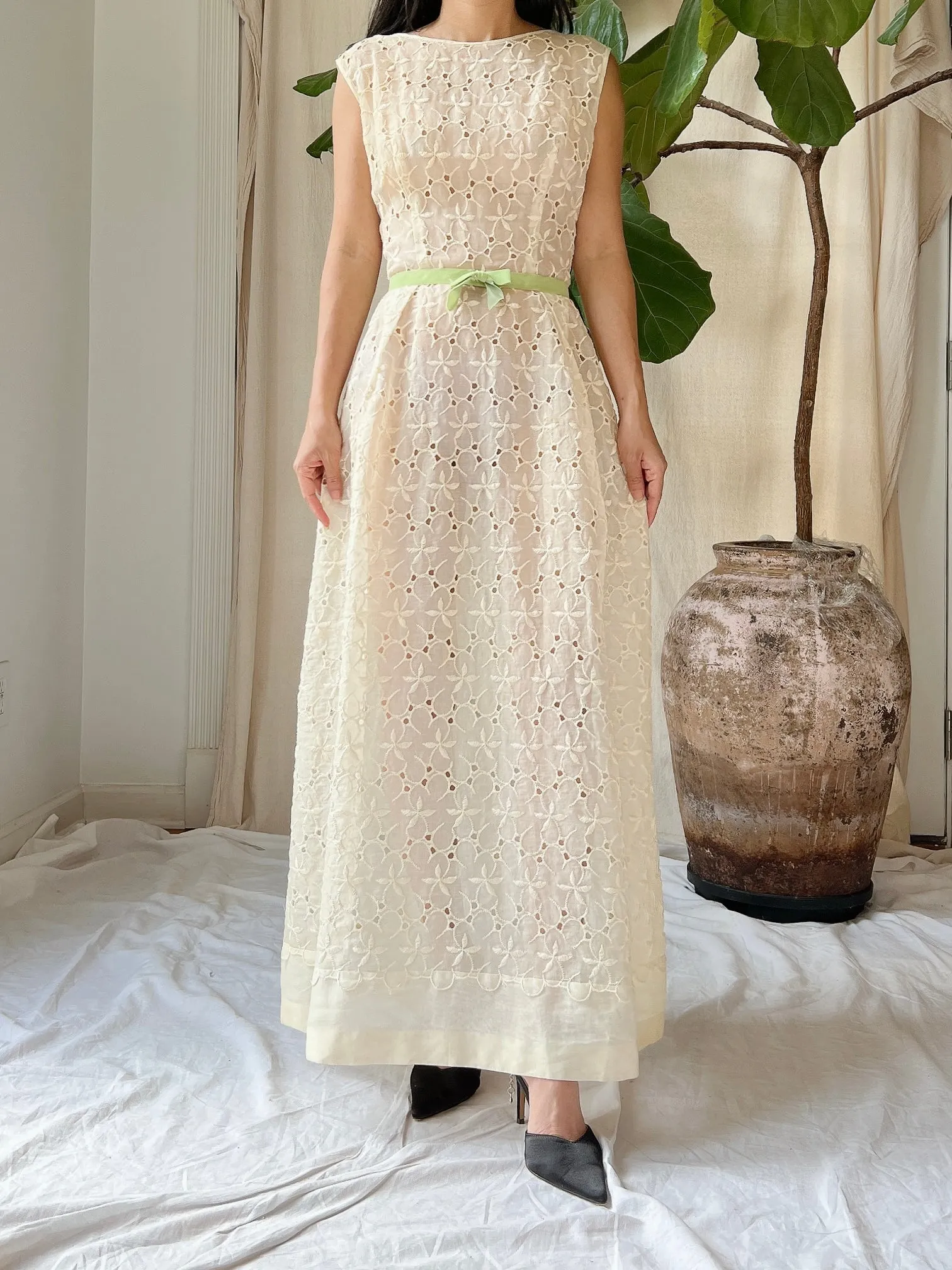 1960s Sheer Organdy Embroidered Dress - M
