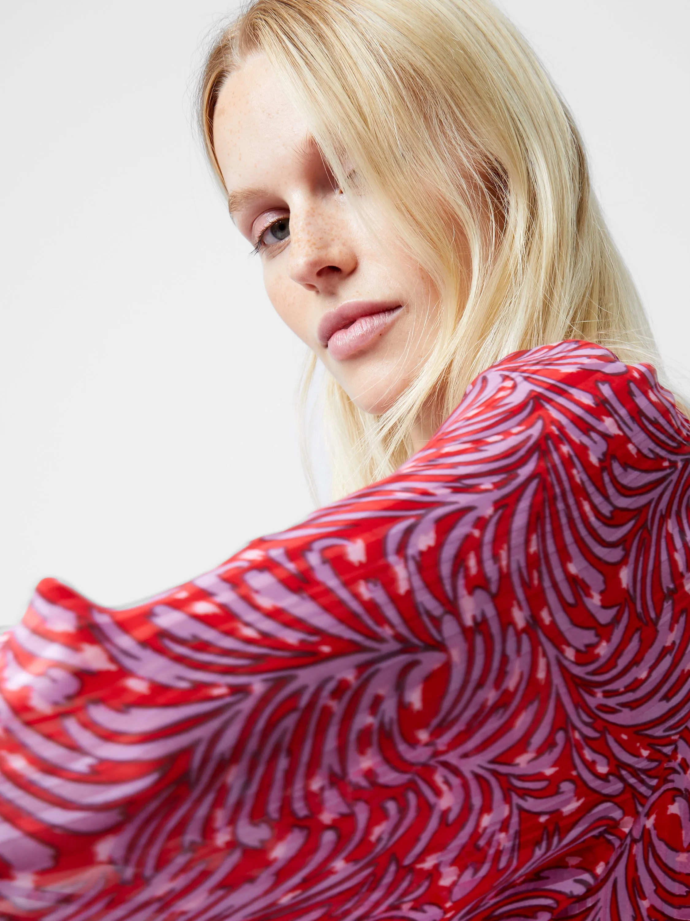 Amy Callista Printed Long Sleeve Midi Dress