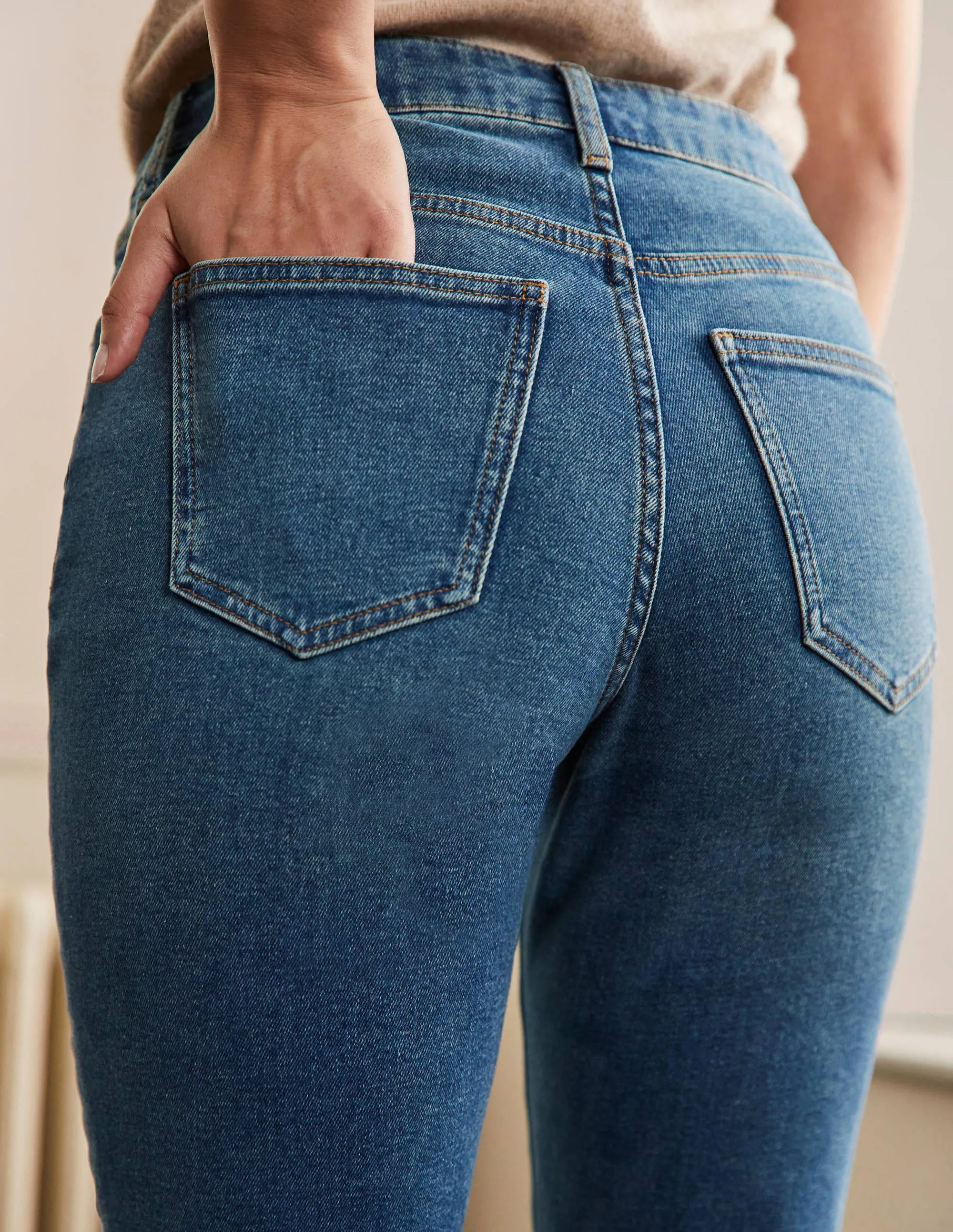 Girlfriend Jeans-Mid Vintage Green Tint