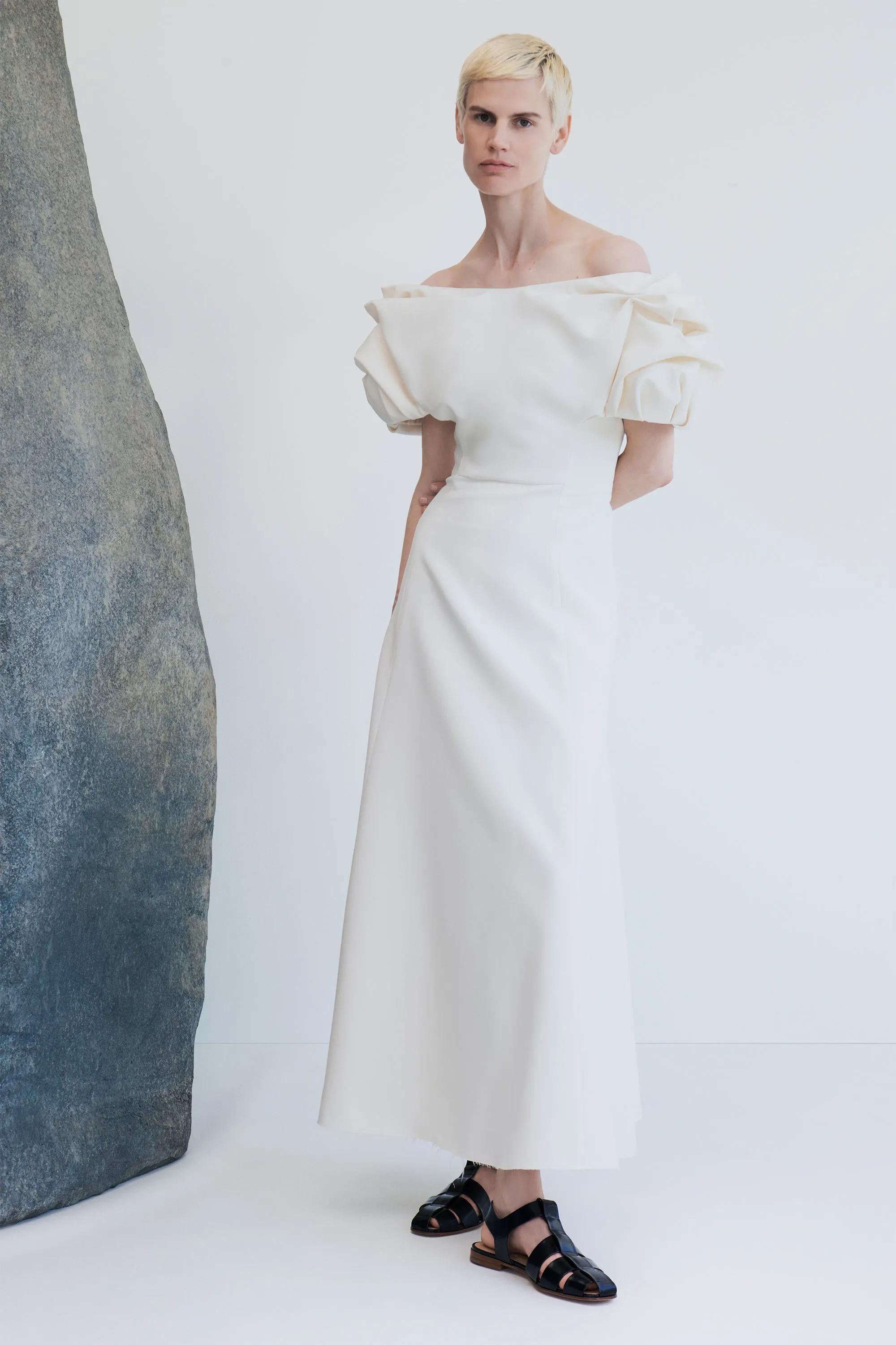 Gwyneth Dress in Ivory Silk Wool Cady