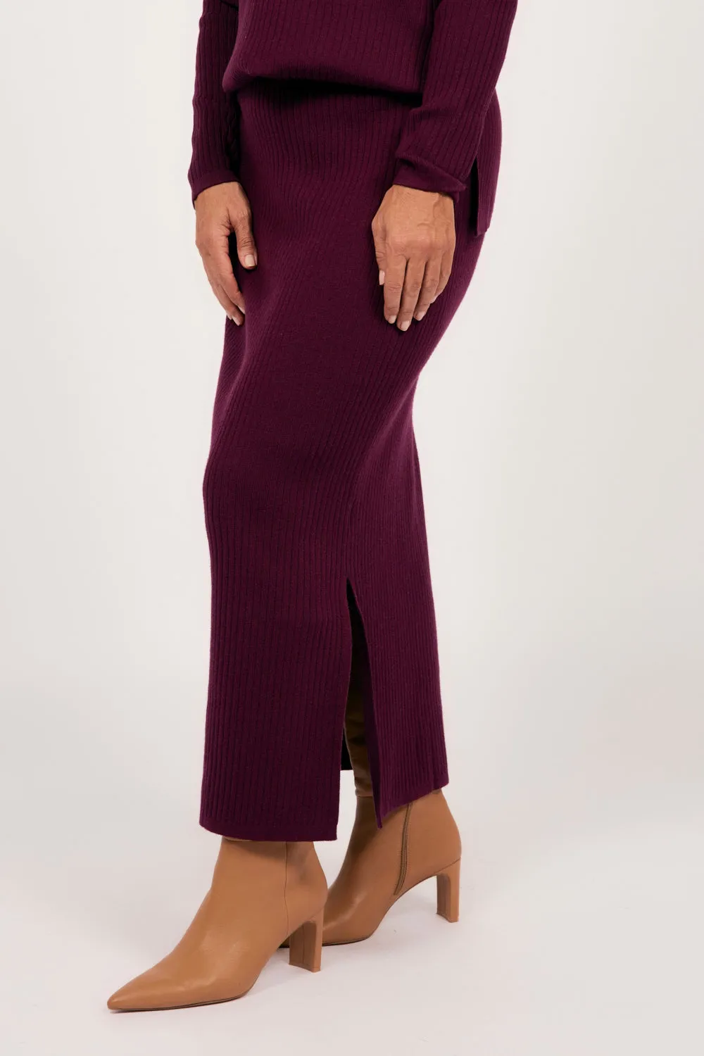 Knitted Skirt in Plum