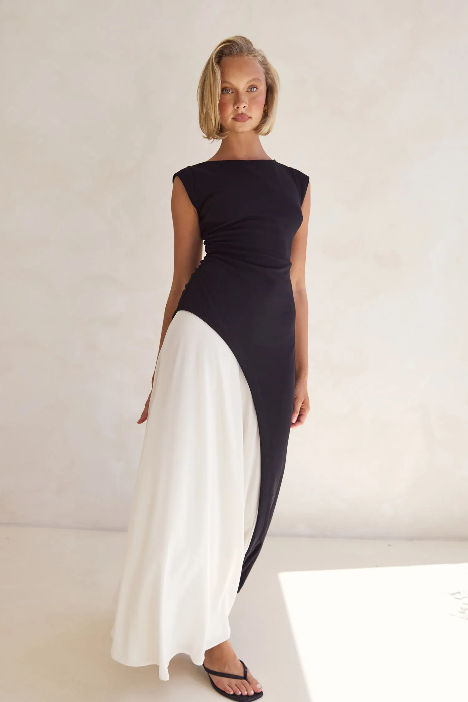Leighton Maxi Dress (Black)