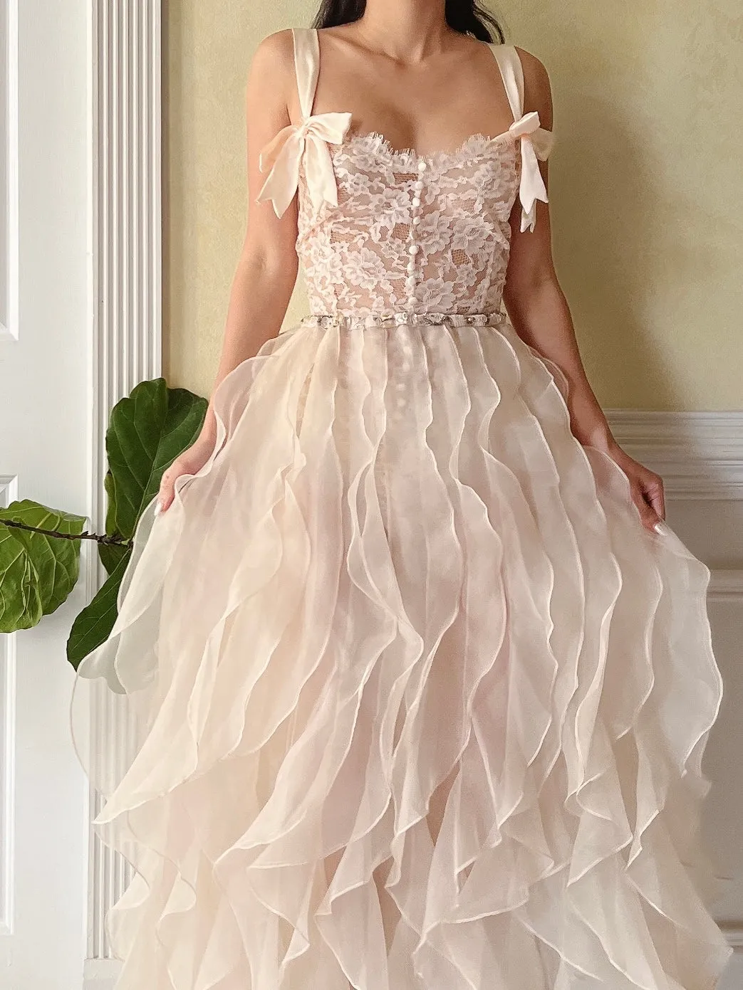 Vintage Lace Bow Teddy - M