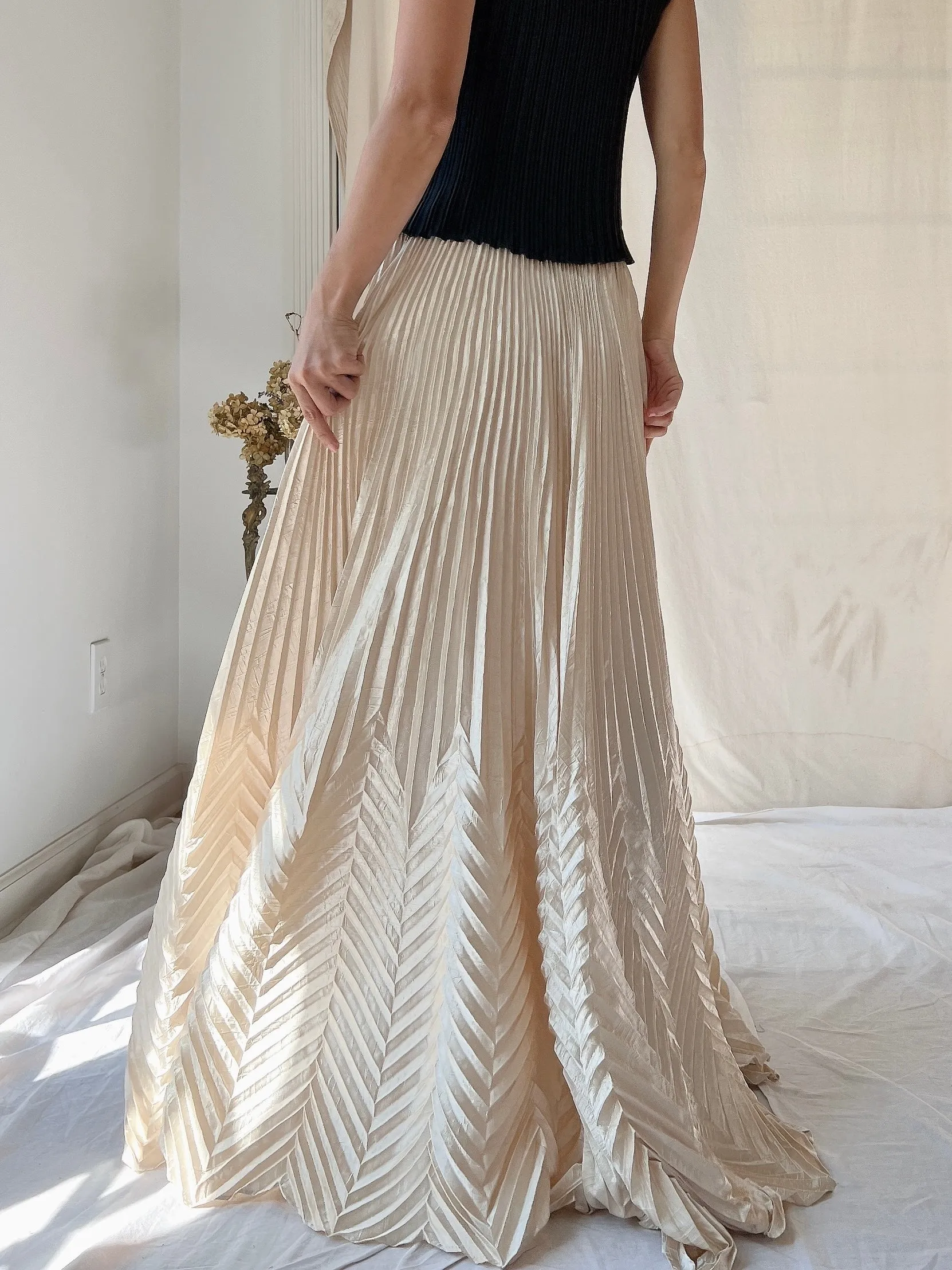 Vintage Satin Pleated Skirt - OSFM
